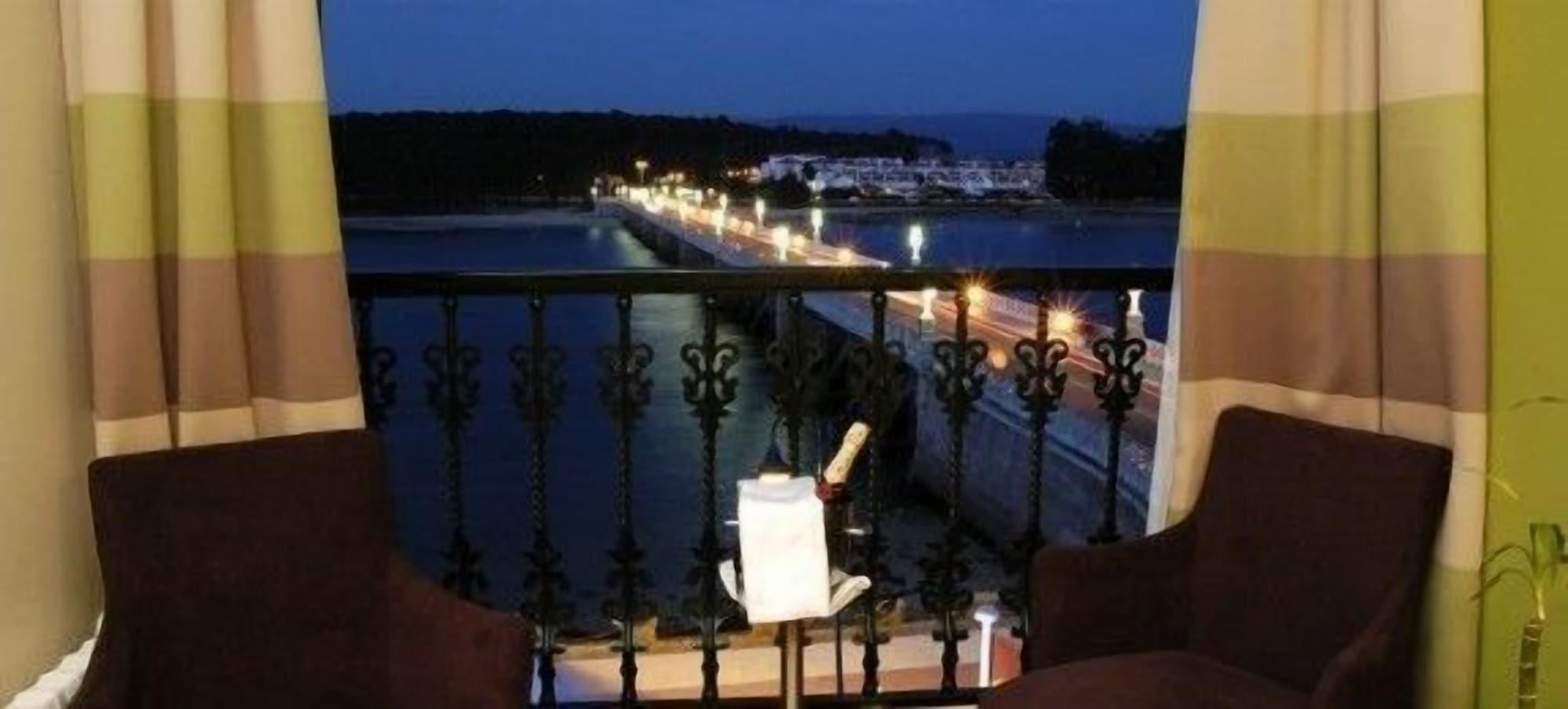 Hotel Puente De La Toja O Grove Exterior photo